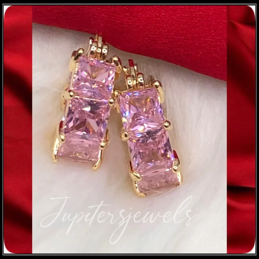 New 14k gold & pink simulated diamond 8g square princess chunky huggie earrings